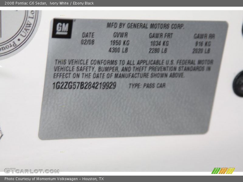 Ivory White / Ebony Black 2008 Pontiac G6 Sedan