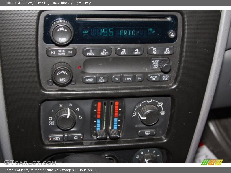 Onyx Black / Light Gray 2005 GMC Envoy XUV SLE