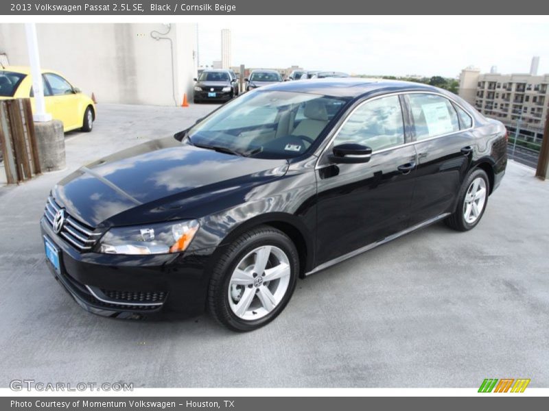 Black / Cornsilk Beige 2013 Volkswagen Passat 2.5L SE
