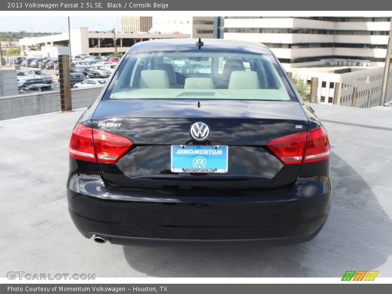 Black / Cornsilk Beige 2013 Volkswagen Passat 2.5L SE