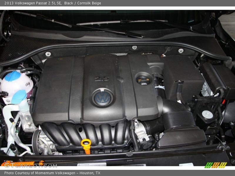 Black / Cornsilk Beige 2013 Volkswagen Passat 2.5L SE