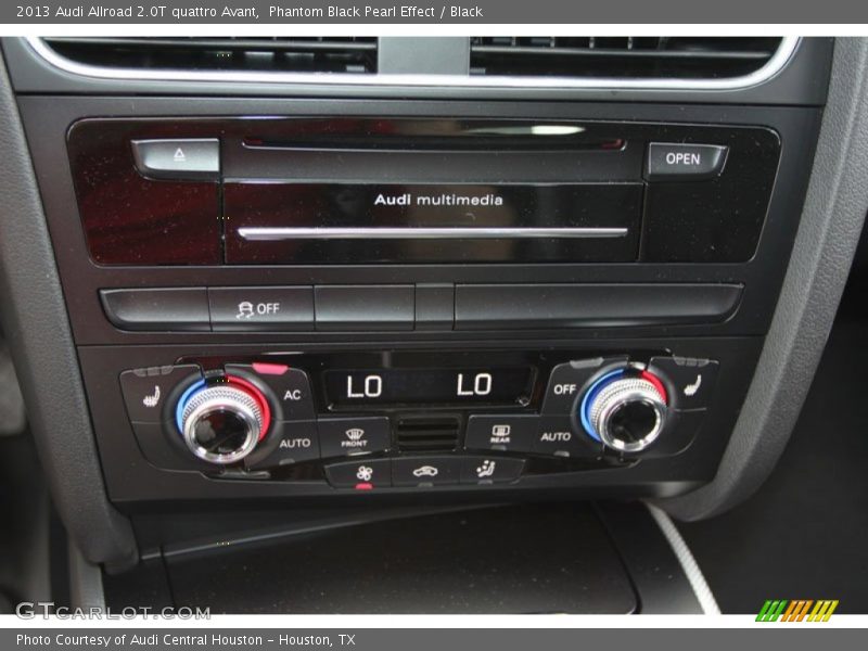 Controls of 2013 Allroad 2.0T quattro Avant