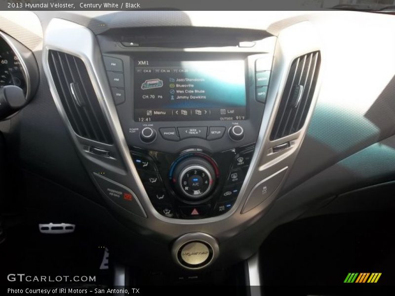 Century White / Black 2013 Hyundai Veloster