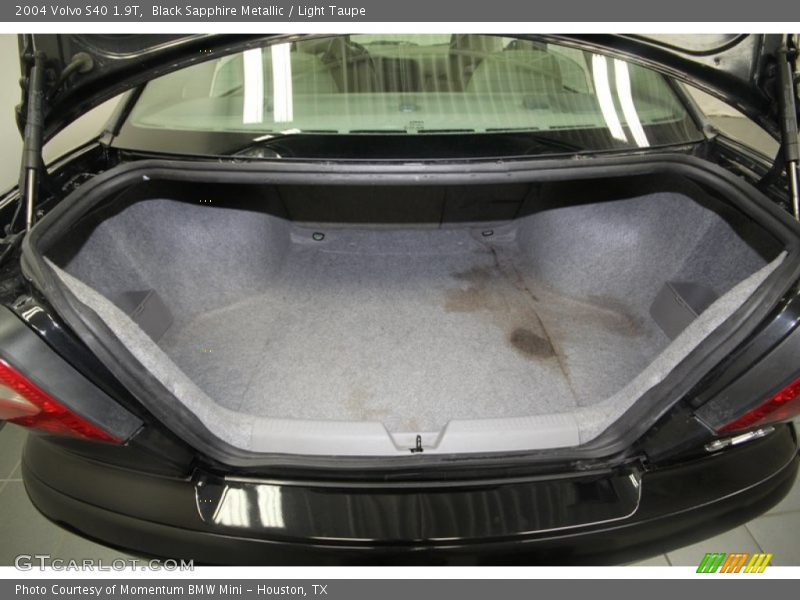 Black Sapphire Metallic / Light Taupe 2004 Volvo S40 1.9T