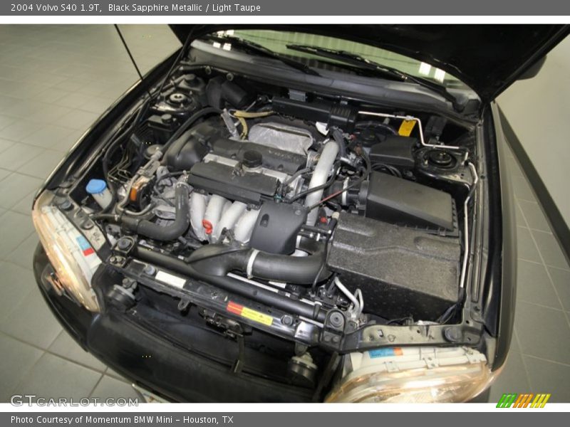 Black Sapphire Metallic / Light Taupe 2004 Volvo S40 1.9T