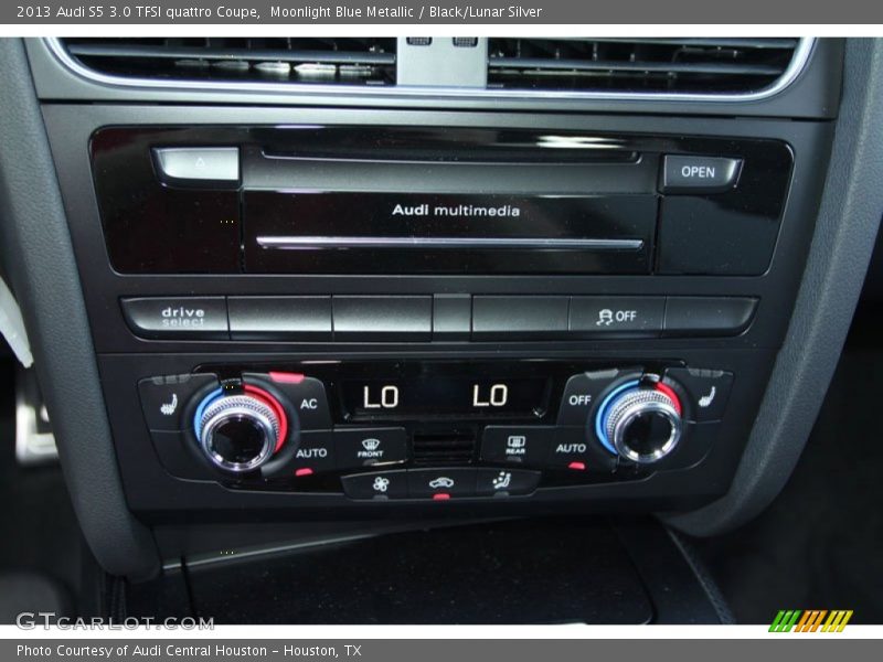 Controls of 2013 S5 3.0 TFSI quattro Coupe