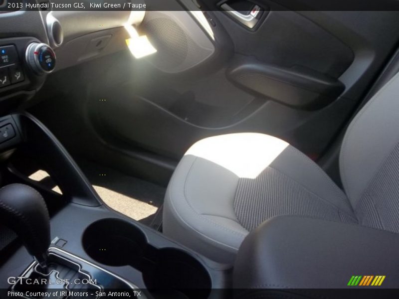 Kiwi Green / Taupe 2013 Hyundai Tucson GLS