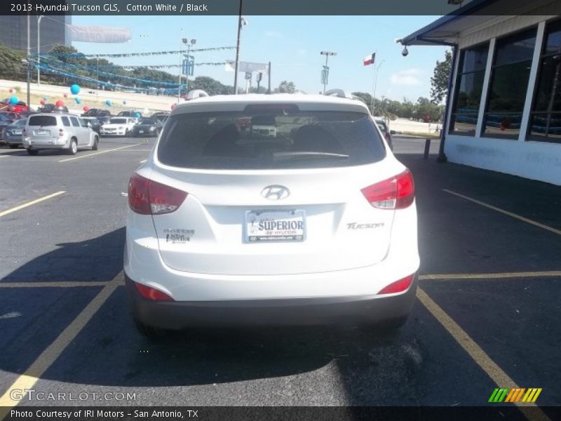 Cotton White / Black 2013 Hyundai Tucson GLS