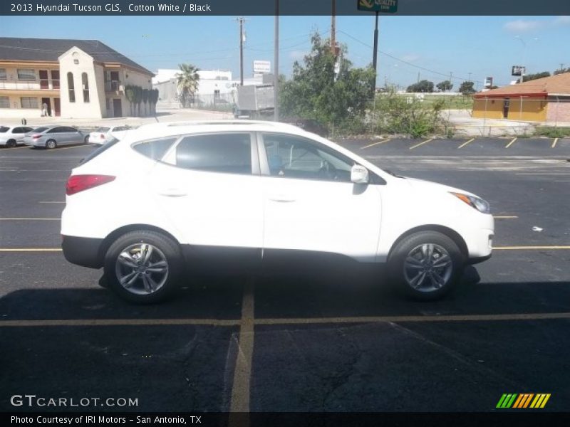 Cotton White / Black 2013 Hyundai Tucson GLS