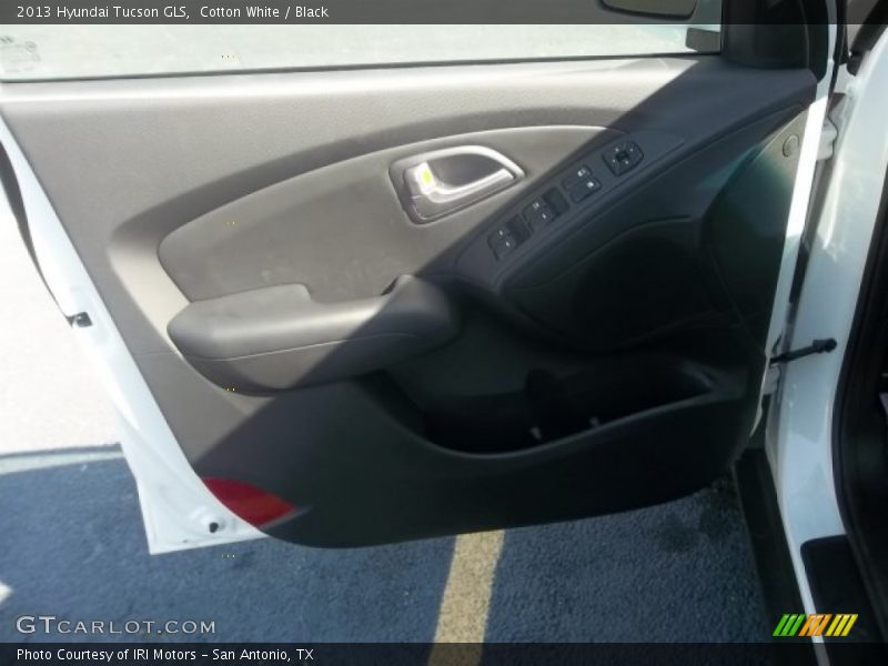 Cotton White / Black 2013 Hyundai Tucson GLS