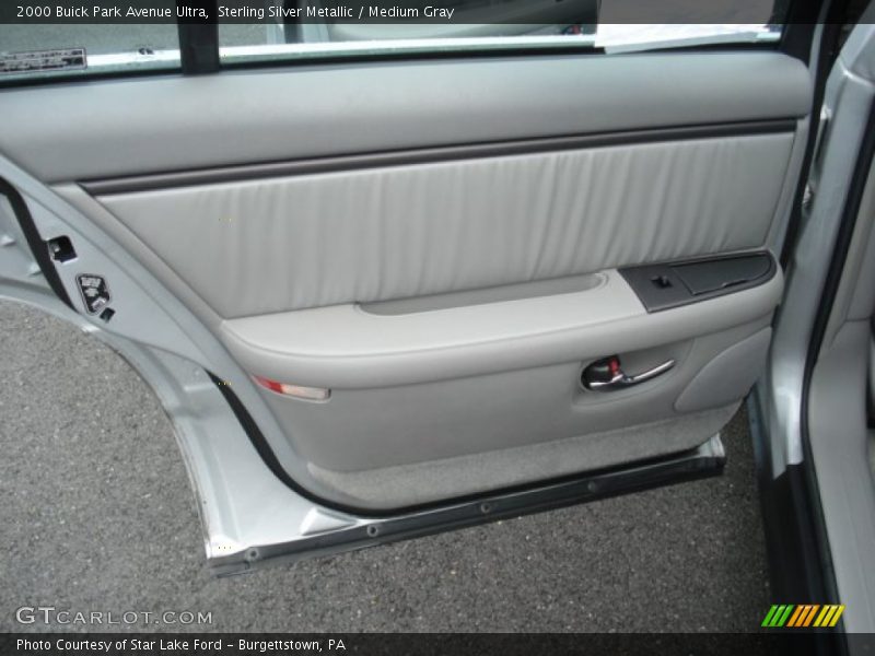 Door Panel of 2000 Park Avenue Ultra