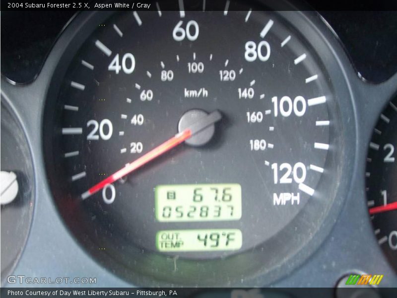 Aspen White / Gray 2004 Subaru Forester 2.5 X