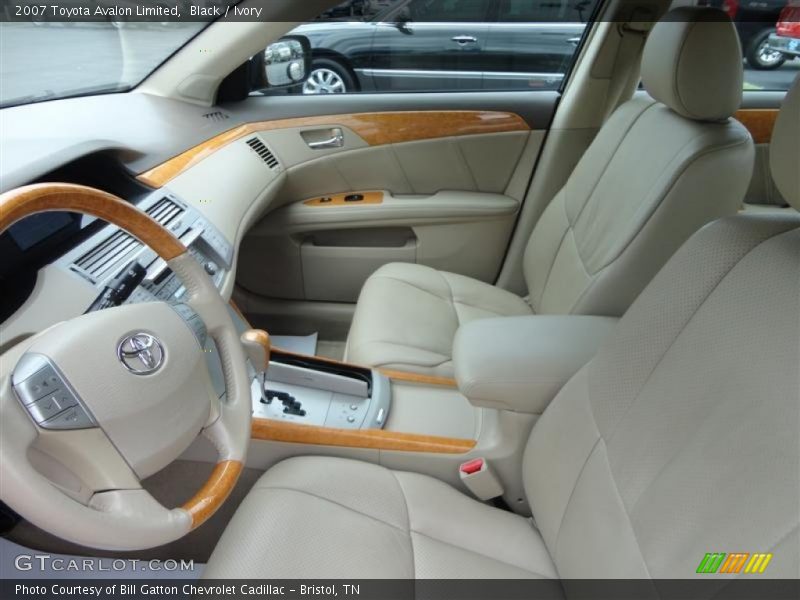 Black / Ivory 2007 Toyota Avalon Limited