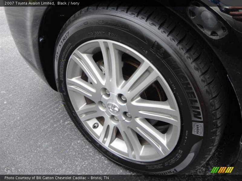 Black / Ivory 2007 Toyota Avalon Limited