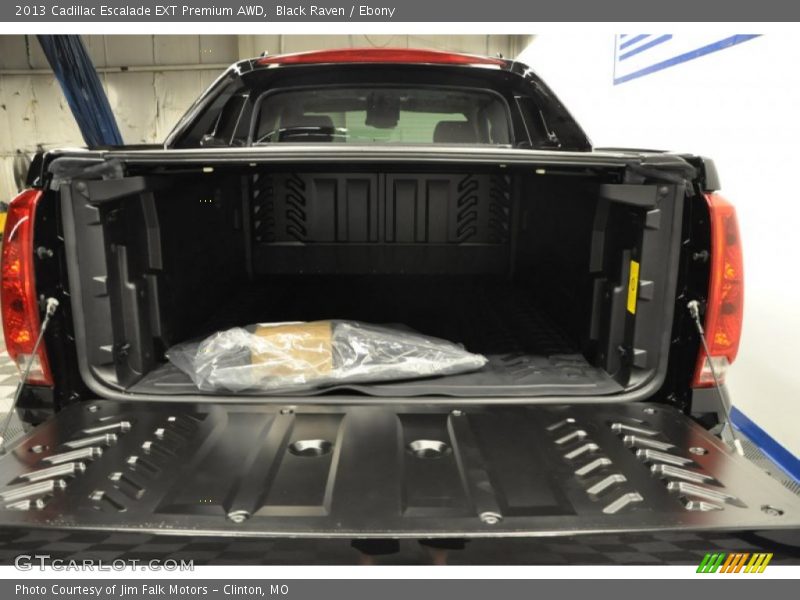 Black Raven / Ebony 2013 Cadillac Escalade EXT Premium AWD