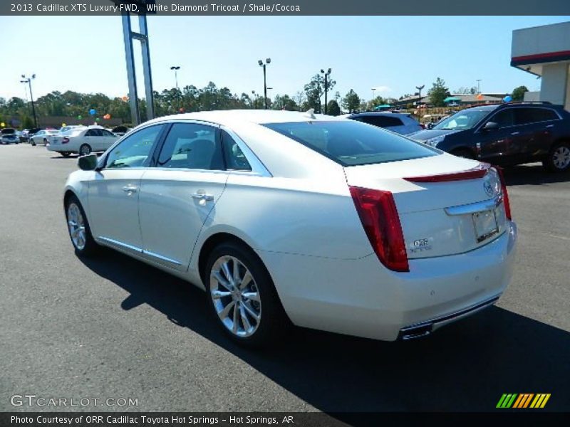 White Diamond Tricoat / Shale/Cocoa 2013 Cadillac XTS Luxury FWD
