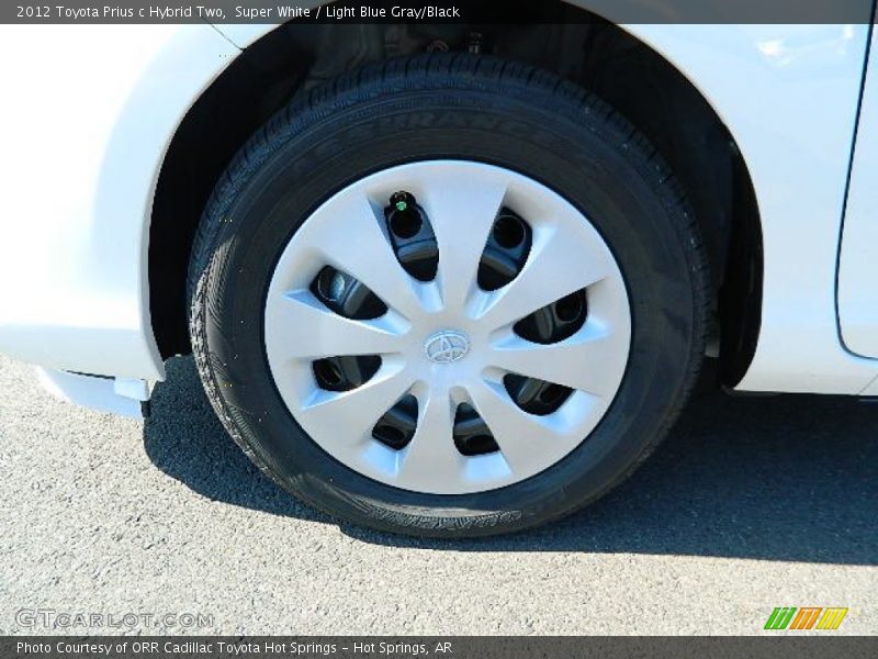 Super White / Light Blue Gray/Black 2012 Toyota Prius c Hybrid Two