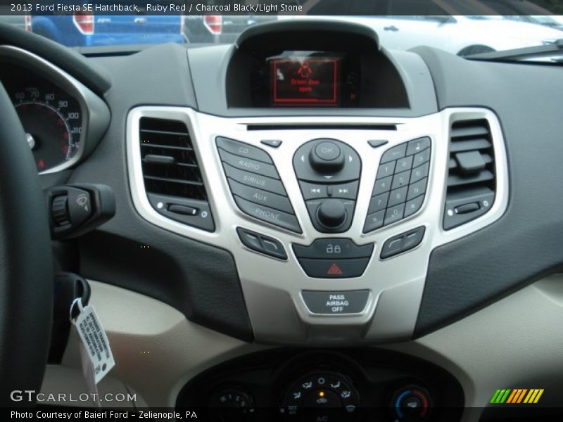 Controls of 2013 Fiesta SE Hatchback