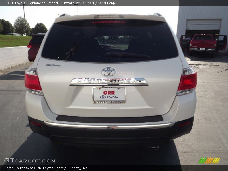 Blizzard White Pearl / Sand Beige 2011 Toyota Highlander Limited