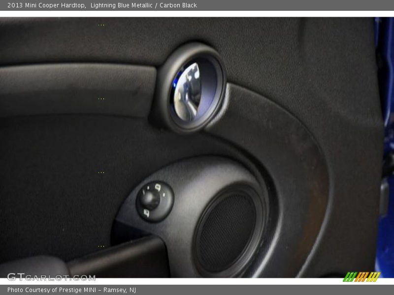 Lightning Blue Metallic / Carbon Black 2013 Mini Cooper Hardtop