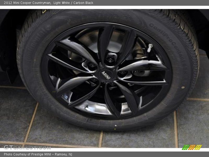 Light White / Carbon Black 2012 Mini Cooper Countryman