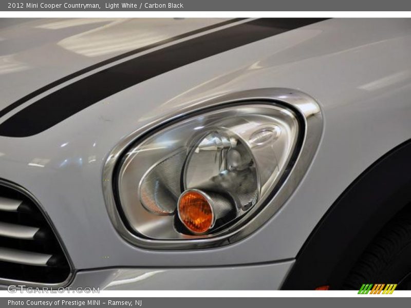 Light White / Carbon Black 2012 Mini Cooper Countryman