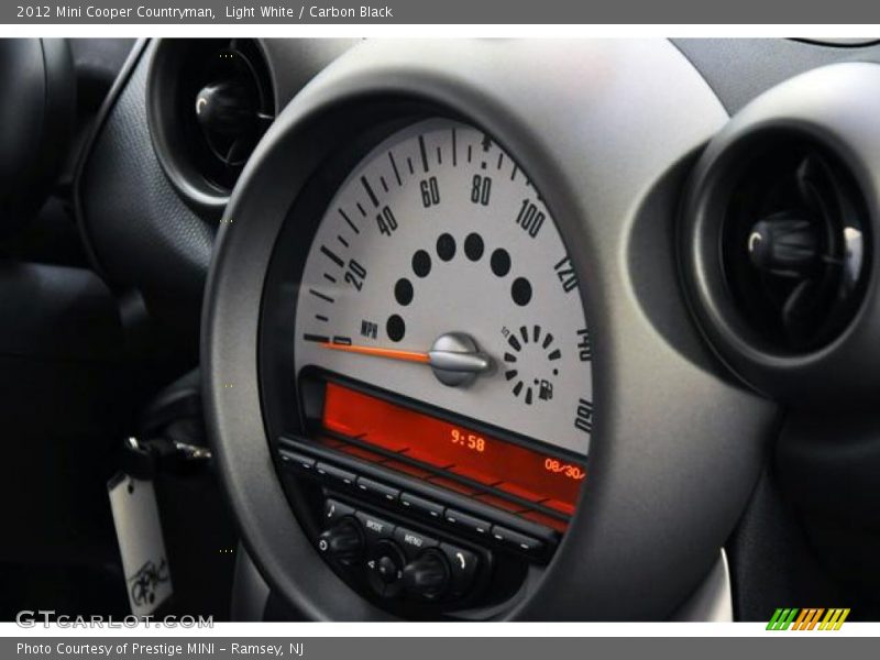 Light White / Carbon Black 2012 Mini Cooper Countryman