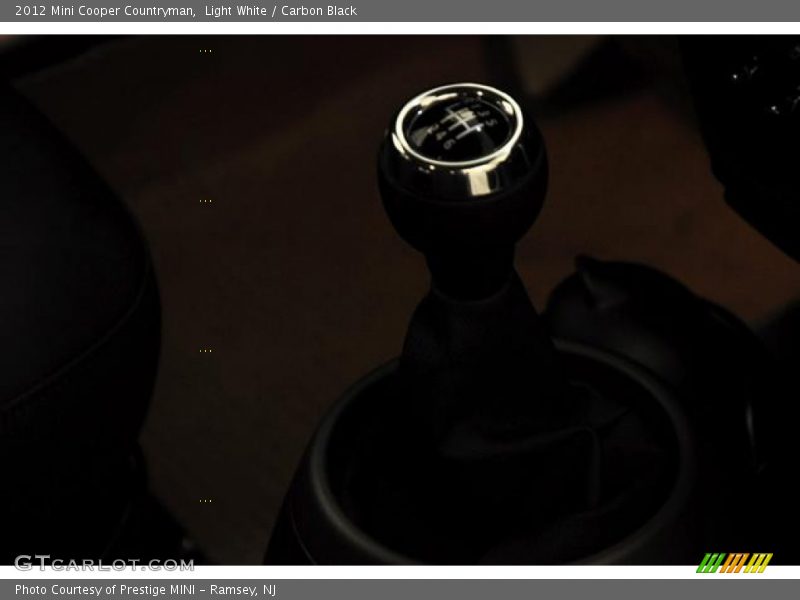 Light White / Carbon Black 2012 Mini Cooper Countryman