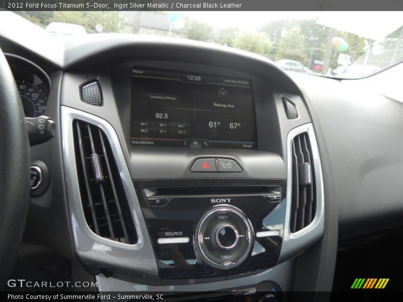 Controls of 2012 Focus Titanium 5-Door