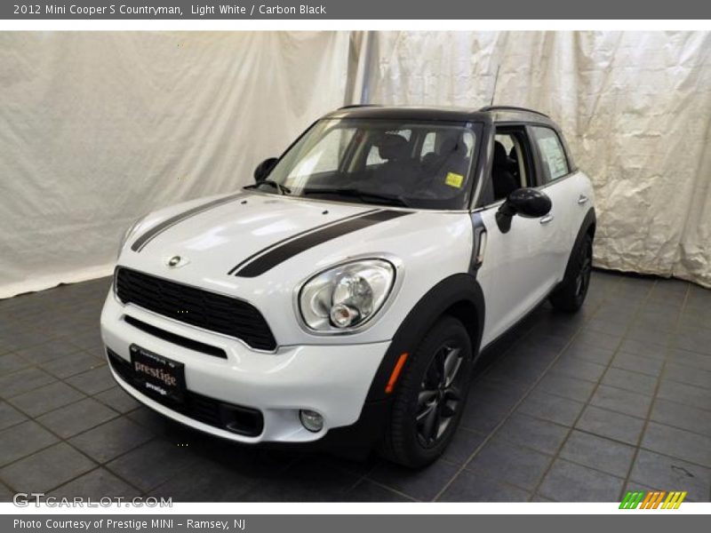 Light White / Carbon Black 2012 Mini Cooper S Countryman