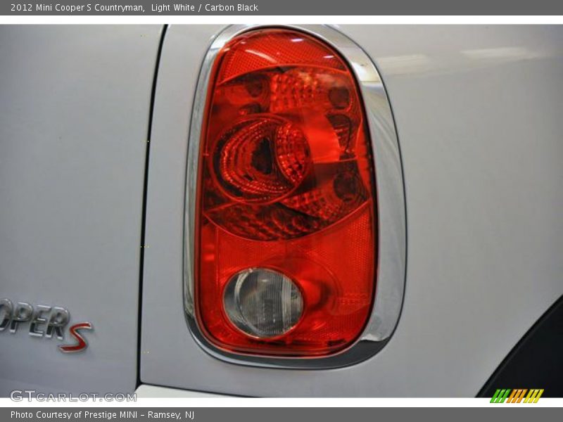 Light White / Carbon Black 2012 Mini Cooper S Countryman