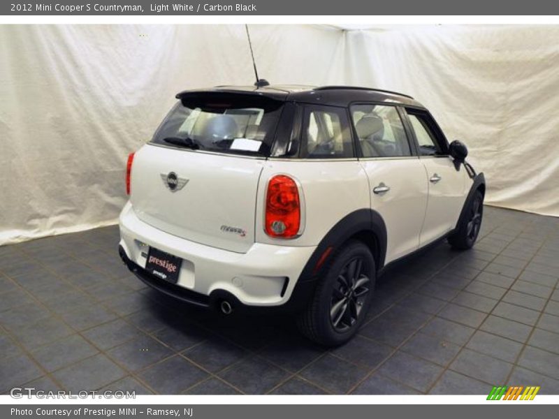 Light White / Carbon Black 2012 Mini Cooper S Countryman