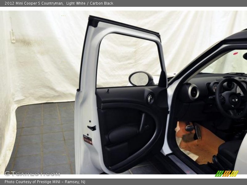 Light White / Carbon Black 2012 Mini Cooper S Countryman