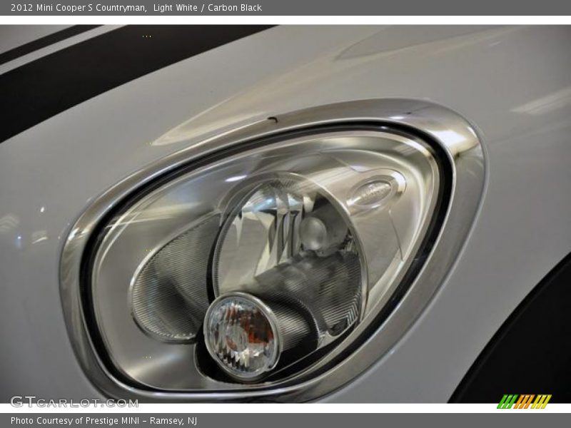 Light White / Carbon Black 2012 Mini Cooper S Countryman