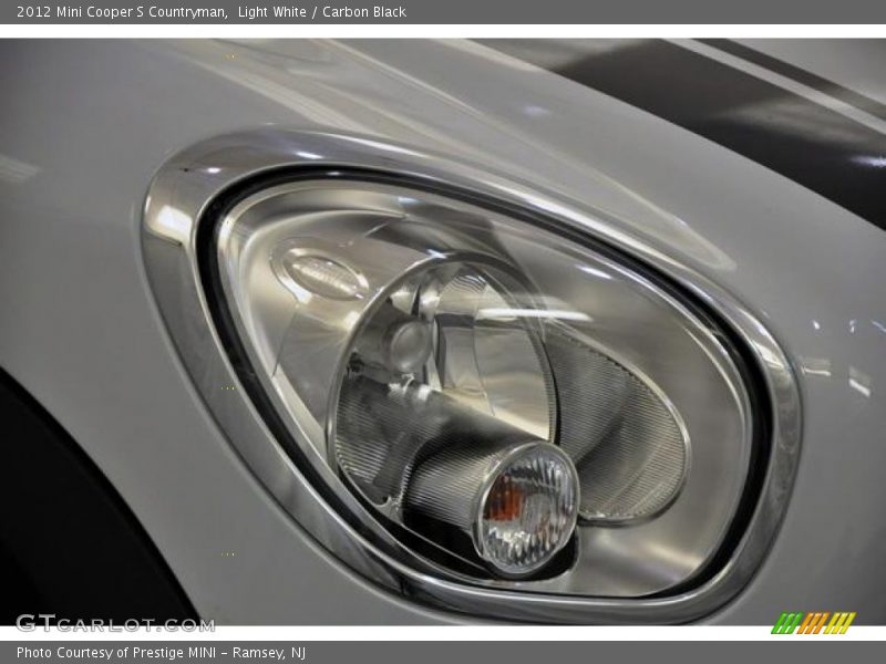 Light White / Carbon Black 2012 Mini Cooper S Countryman