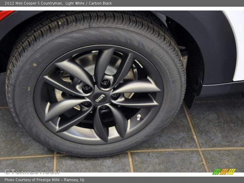 Light White / Carbon Black 2012 Mini Cooper S Countryman