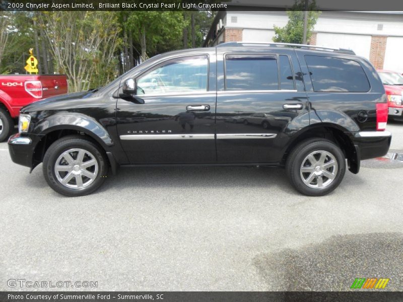 Brilliant Black Crystal Pearl / Light Graystone 2009 Chrysler Aspen Limited