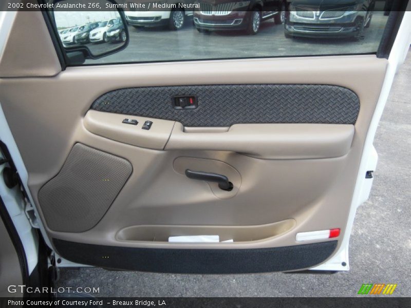 Summit White / Medium Neutral 2002 Chevrolet Avalanche Z66