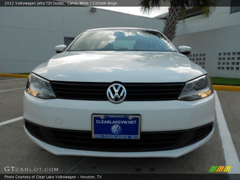Candy White / Cornsilk Beige 2012 Volkswagen Jetta TDI Sedan