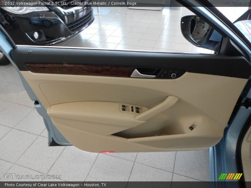 Glacier Blue Metallic / Cornsilk Beige 2012 Volkswagen Passat 2.5L SEL