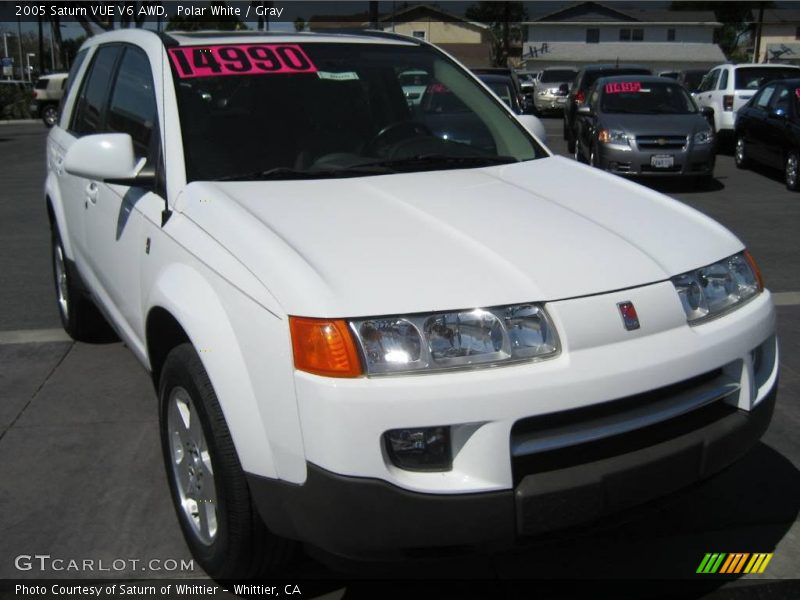 Polar White / Gray 2005 Saturn VUE V6 AWD