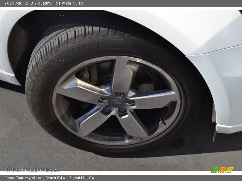 Ibis White / Black 2010 Audi Q5 3.2 quattro