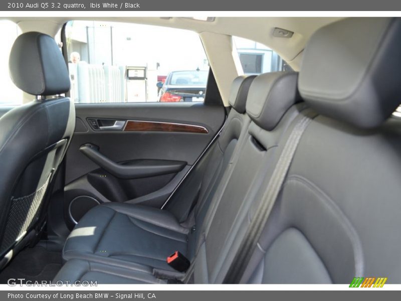 Ibis White / Black 2010 Audi Q5 3.2 quattro