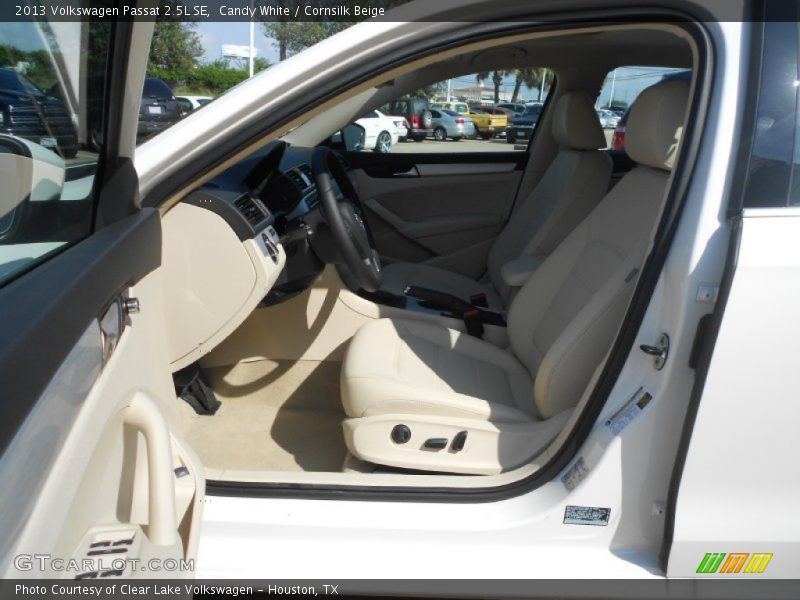 Candy White / Cornsilk Beige 2013 Volkswagen Passat 2.5L SE