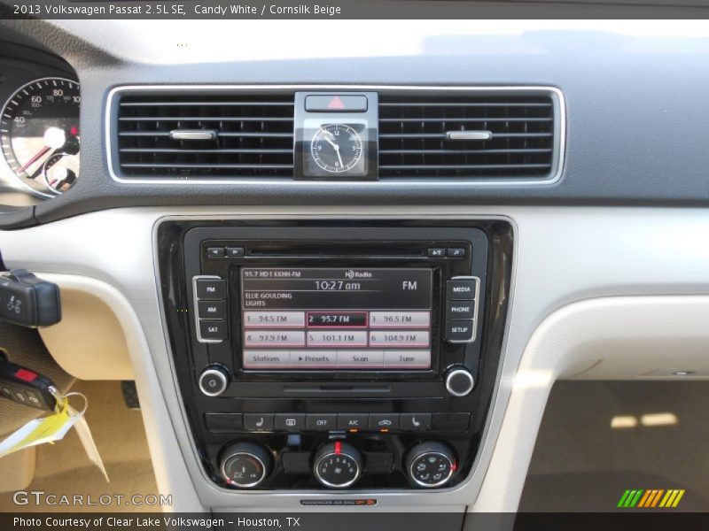 Candy White / Cornsilk Beige 2013 Volkswagen Passat 2.5L SE
