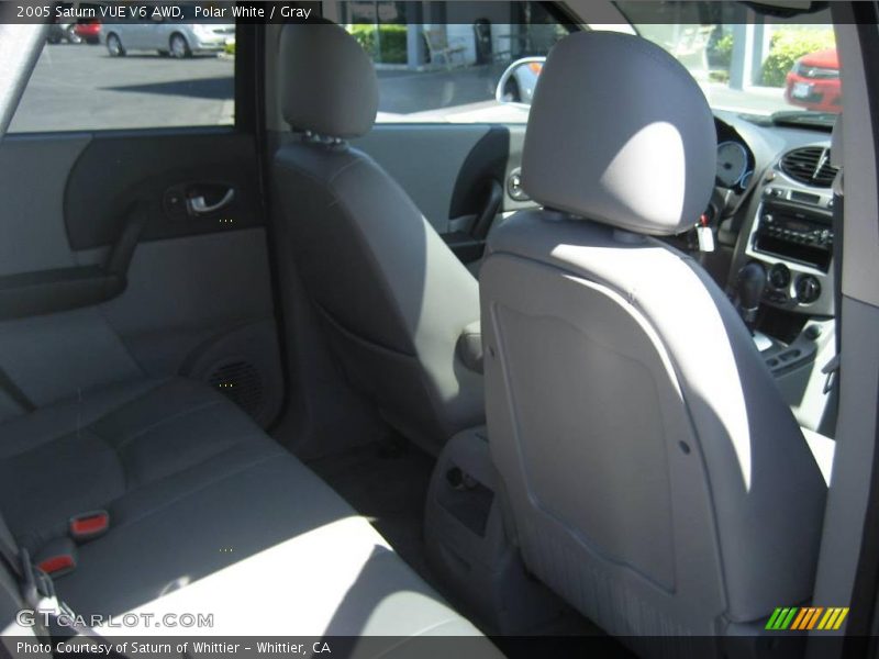 Polar White / Gray 2005 Saturn VUE V6 AWD