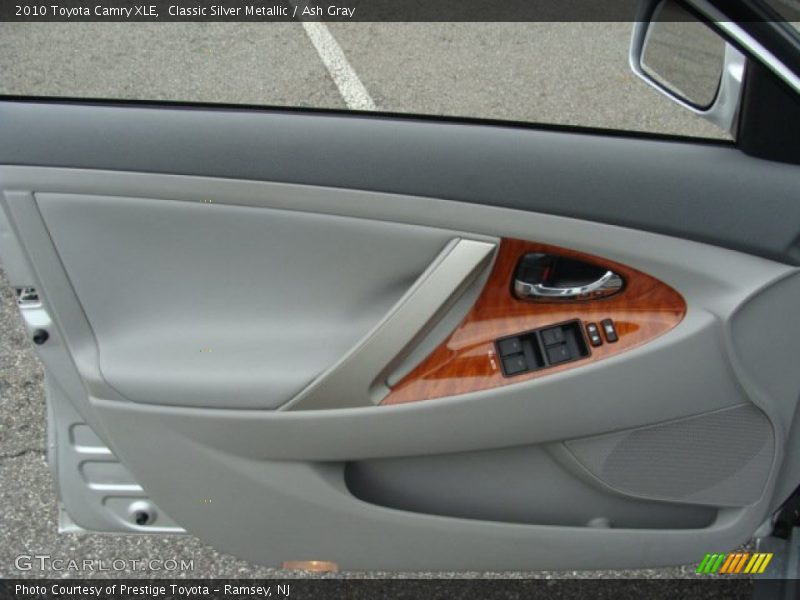 Classic Silver Metallic / Ash Gray 2010 Toyota Camry XLE
