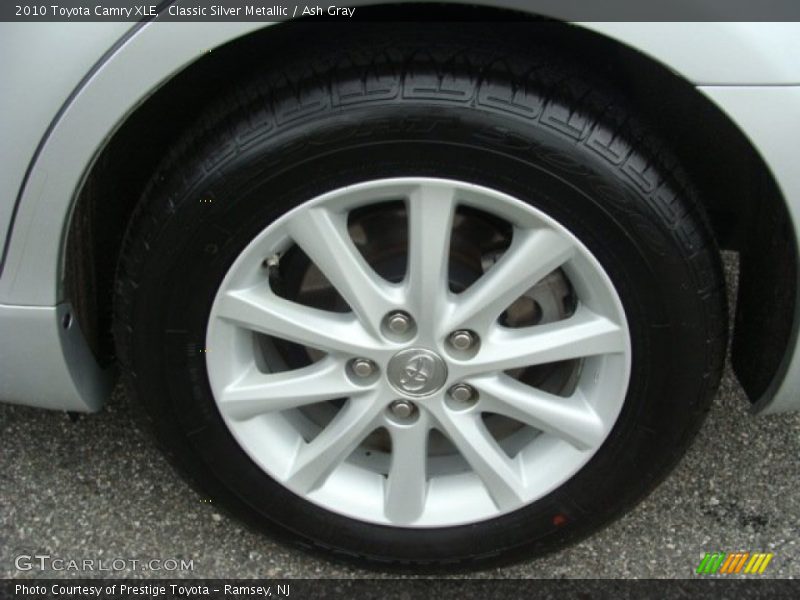 Classic Silver Metallic / Ash Gray 2010 Toyota Camry XLE