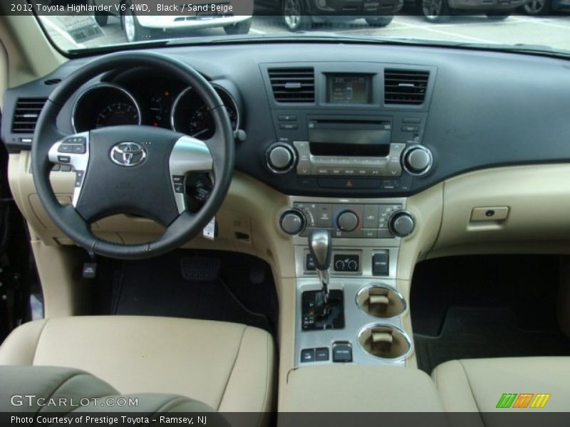 Black / Sand Beige 2012 Toyota Highlander V6 4WD