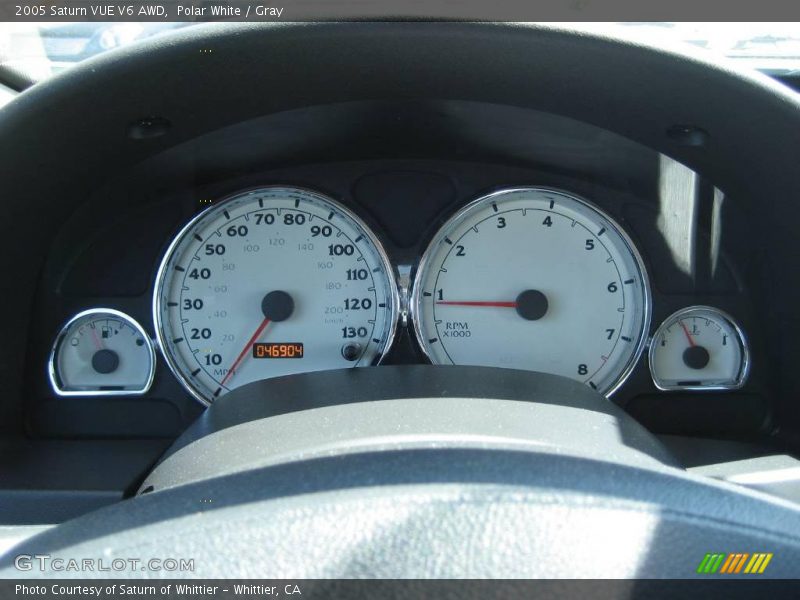 Polar White / Gray 2005 Saturn VUE V6 AWD